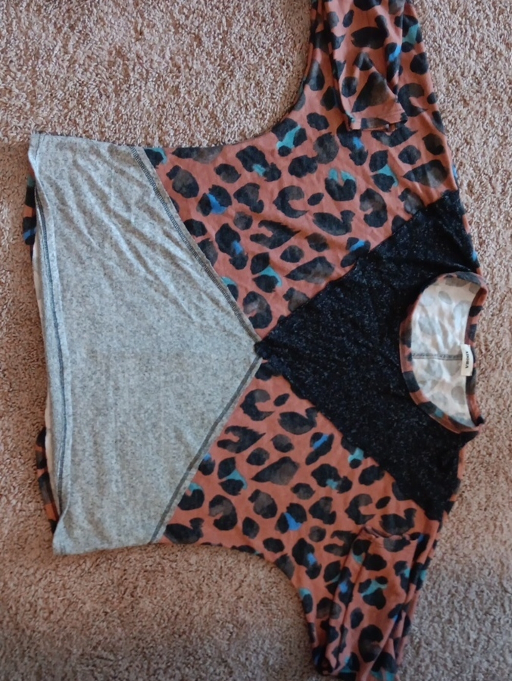 ADORA Rust Leopard Colorblock Tee with Teal & Black Accents